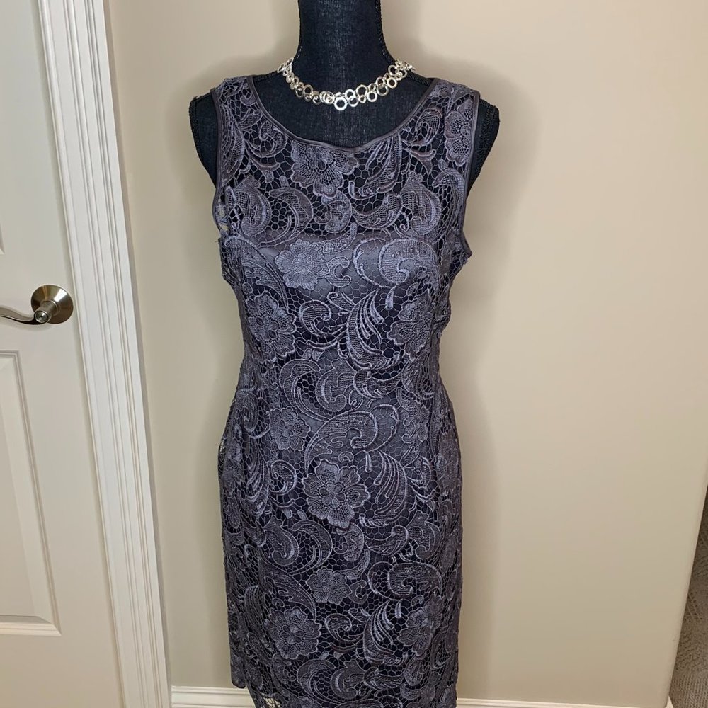ADRIANNA PAPELL , SIZE 8, GREY DRESS